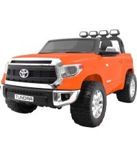 "Toyota Tundra XXL" oranžinė transporto priemonė