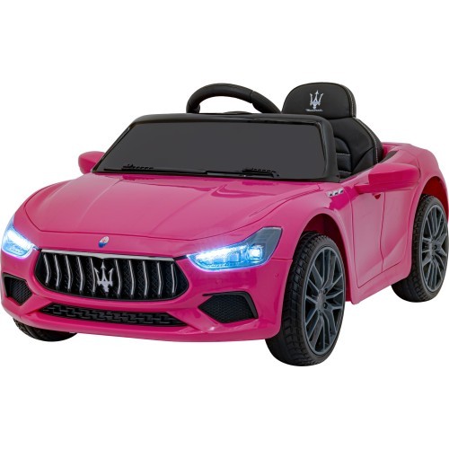 Розовый автомобиль Maserati Ghibli