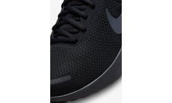 Мужская обувь Nike Revolution 7 черная FB2207 005