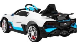 Elektromobilis Bugatti Divo, balts