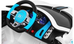 Elektromobilis Bugatti Divo, balts