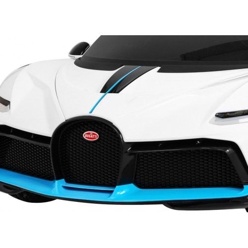 Bugatti Divo White