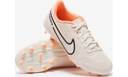 Детские футбольные бутсы Nike Jr Legend 9 Club FG/MG White DA1331 002