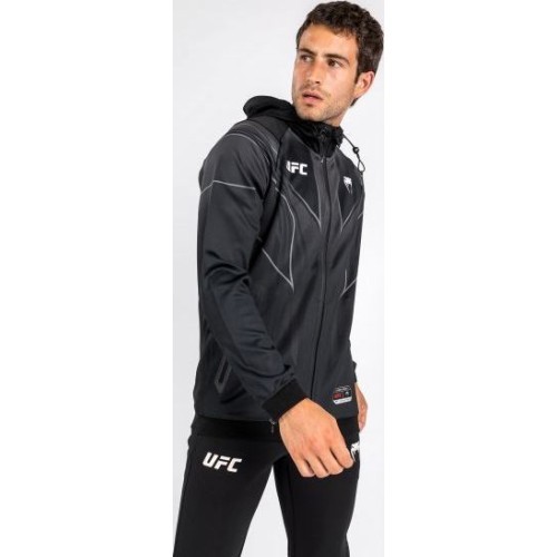 UFC Venum Authentic Fight Night 2.0 Kit by Venum Vīriešu Walkout Hoodie - melna