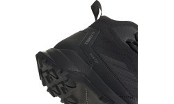 Мужская обувь Adidas Terrex Frozetrack M, чёрная