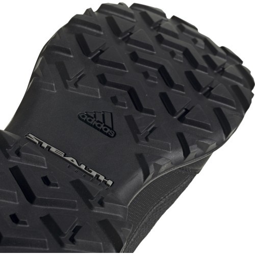 Мужская обувь Adidas Terrex Frozetrack M, чёрная
