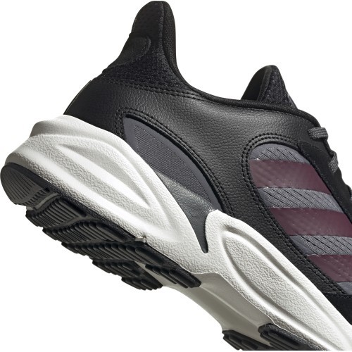Adidas 90s Valasion Black EE9900