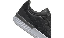 Мужская обувь Adidas Clubcourt черная H68182