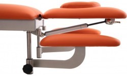 Massage and treatment table Safari Puma S4