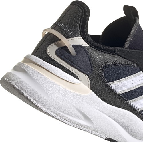 Adidas FutureFlow Black женская обувь FX9151