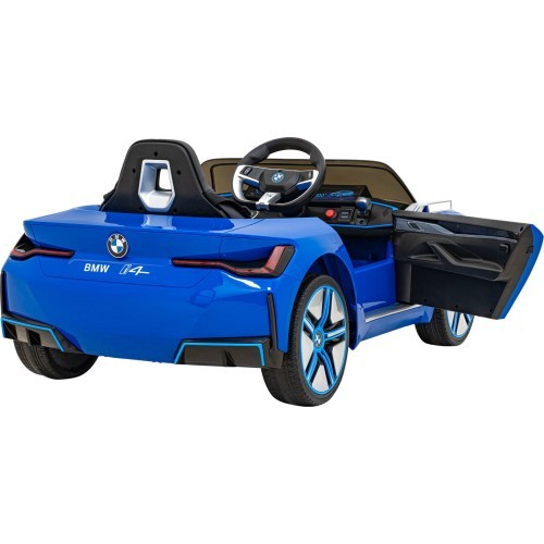 Электромобиль BMW I4 синий