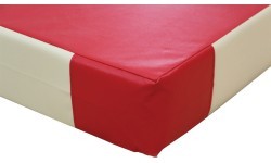 TRADITIONAL SAFETY MAT - SINGLE DENSITY - PVC COVER - 300 x 200 x 20 cm