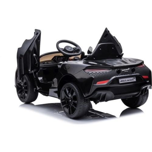 Elektromobilis McLaren Artura, melns