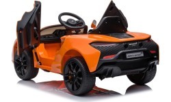 McLaren Artura elektromobilis, oranžs
