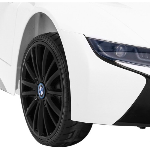 VEHICLE BMW I8 LIFT White
