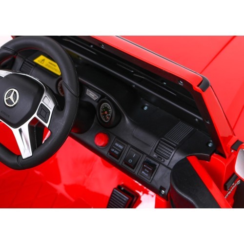 Elektromobilis Mercedes G63 6x6 AMG, sarkans