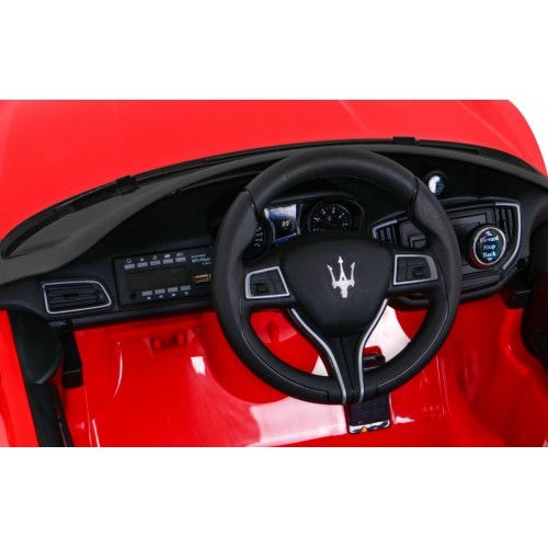 Электромобиль Maserati Ghibli, красный