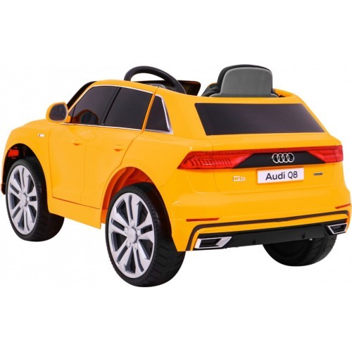 Vehicle Audi Q8 LIFT Yellow