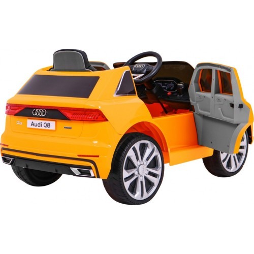 Vehicle Audi Q8 LIFT Yellow