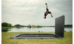 Iebūvējams batuts BERG Sports Ultim Elite FlatGround 500, pelēks + AeroWall