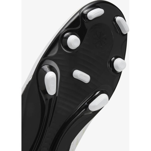 Мужские футбольные бутсы Nike Phantom GX 2 Club FG/MG, чёрно-белые FJ2557 100