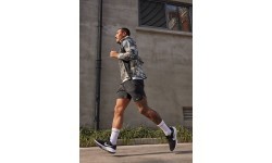 Nike Revolution 7 vīriešu apavi Black White FB2207 001