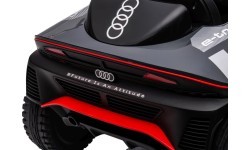 Audi RSQ E-TRON Gray vehicle
