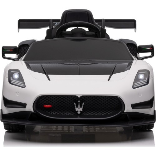 Электромобиль Maserati MC20 GT2, белый