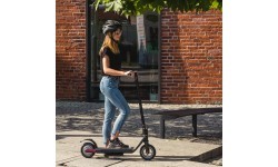 inSPORTline Swifter elektriskais skrejritenis (līdz 100 kg, 250 W, līdz 25 km/h)