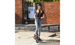 inSPORTline Swifter elektriskais skrejritenis (līdz 100 kg, 250 W, līdz 25 km/h)