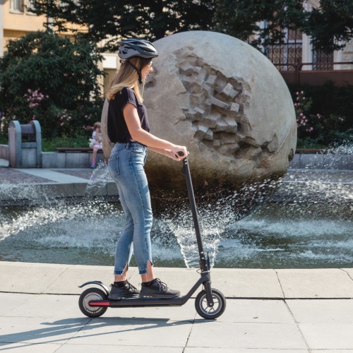 inSPORTline Swifter elektriskais skrejritenis (līdz 100 kg, 250 W, līdz 25 km/h)