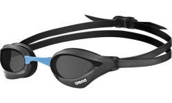 Arena Cobra Core Swipe peldbrilles, melnas un zilas