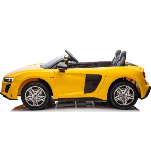 Audi Spyder R8 LIFT vehicle Yellow