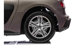 Audi Spyder R8 LIFT vehicle Grey