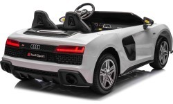 Audi Spyder R8 LIFT vehicle White