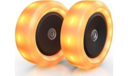 BERG Nexo riteņi 120x40 mm ar gaismām, oranži