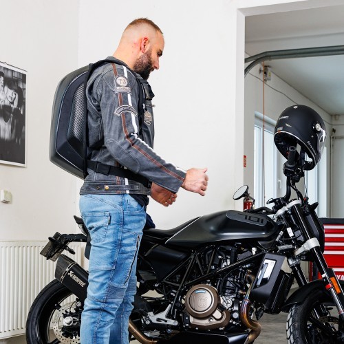 Cietas čaulas motocikla mugursoma W-TEC Shellter