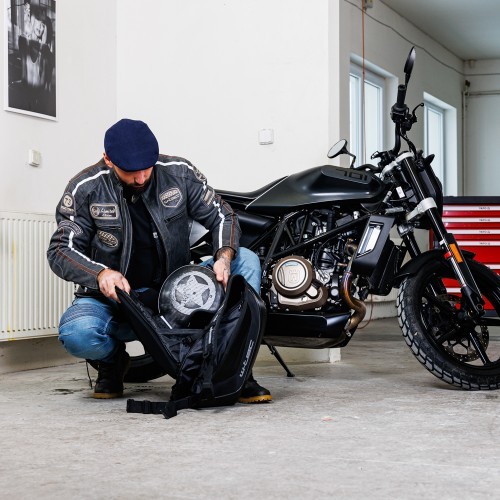 Cietas čaulas motocikla mugursoma W-TEC Shellter