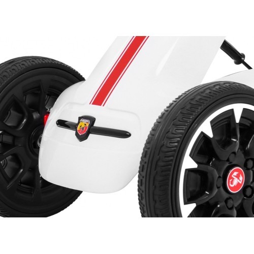 Kartings Abarth, balts
