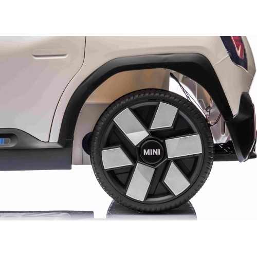 Mini Concept Aceman vehicle White