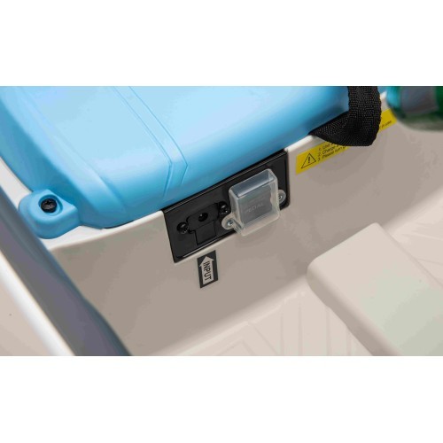 Mini Concept Aceman elektromobilis, balts