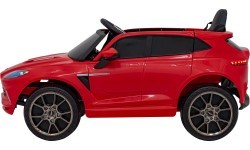 Электромобиль Aston Martin DBX, красный
