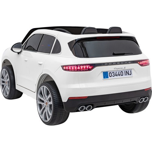 Электромобиль Porsche Cayenne S, белый