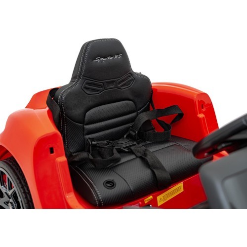 Elektromobilis Porsche 718 Spyder RS, sarkans