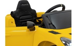Электромобиль Porsche Spyder RS 718, жёлтый MP4