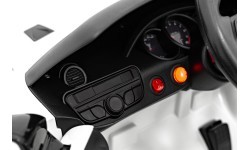 Elektromobilis Porsche Spyder RS 718, balts, MP4