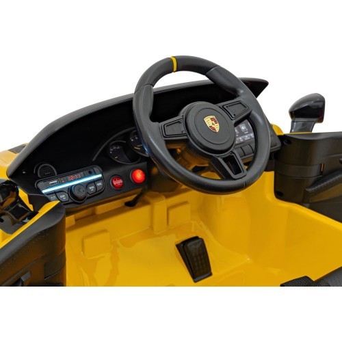 Porsche Spyder RS 718  vehicle Painting Yellow
