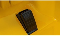 Электромобиль Porsche Spyder RS 718, жёлтый
