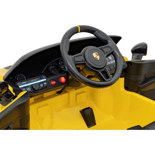 Электромобиль Porsche Spyder RS 718, жёлтый