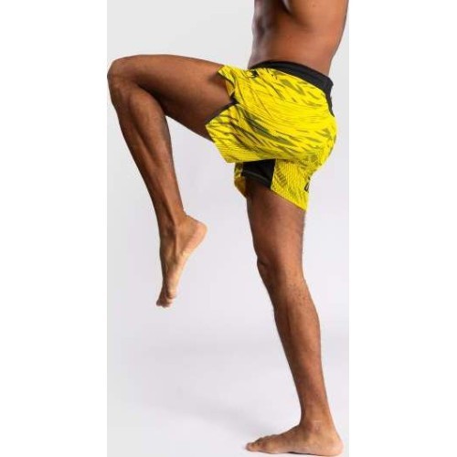 UFC Fusion by Venum Authentic Fight Night vīriešu cīņas šorti, Short Fit, dzelteni